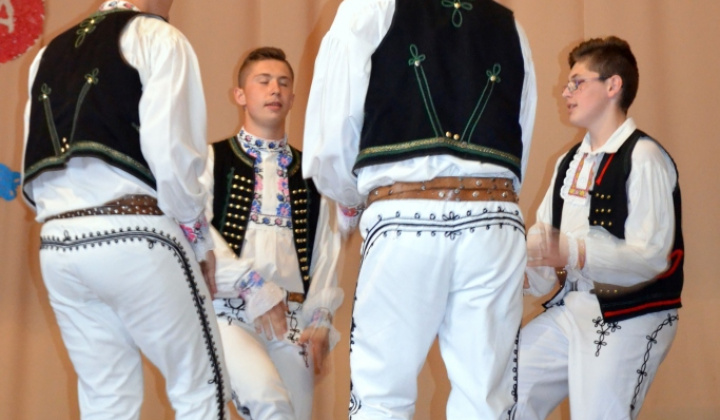 62. fotografia fotogalérie Deň matiek v obci Ďapalovce - r. 2018
